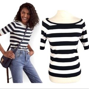 Premise Studio blue and white knit short sleeve top